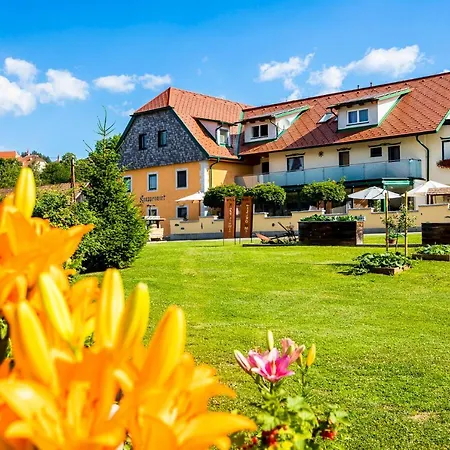 بيت ضيافة Knappenwirt 3*