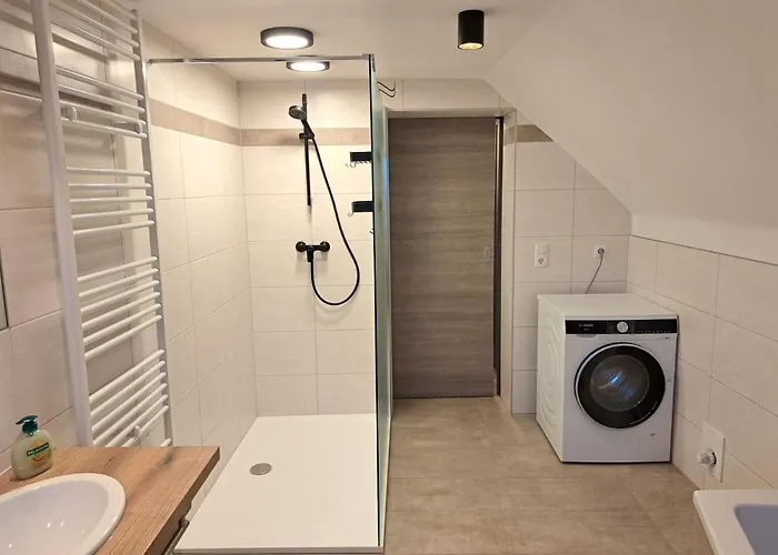 Knappenwirt بيت ضيافة